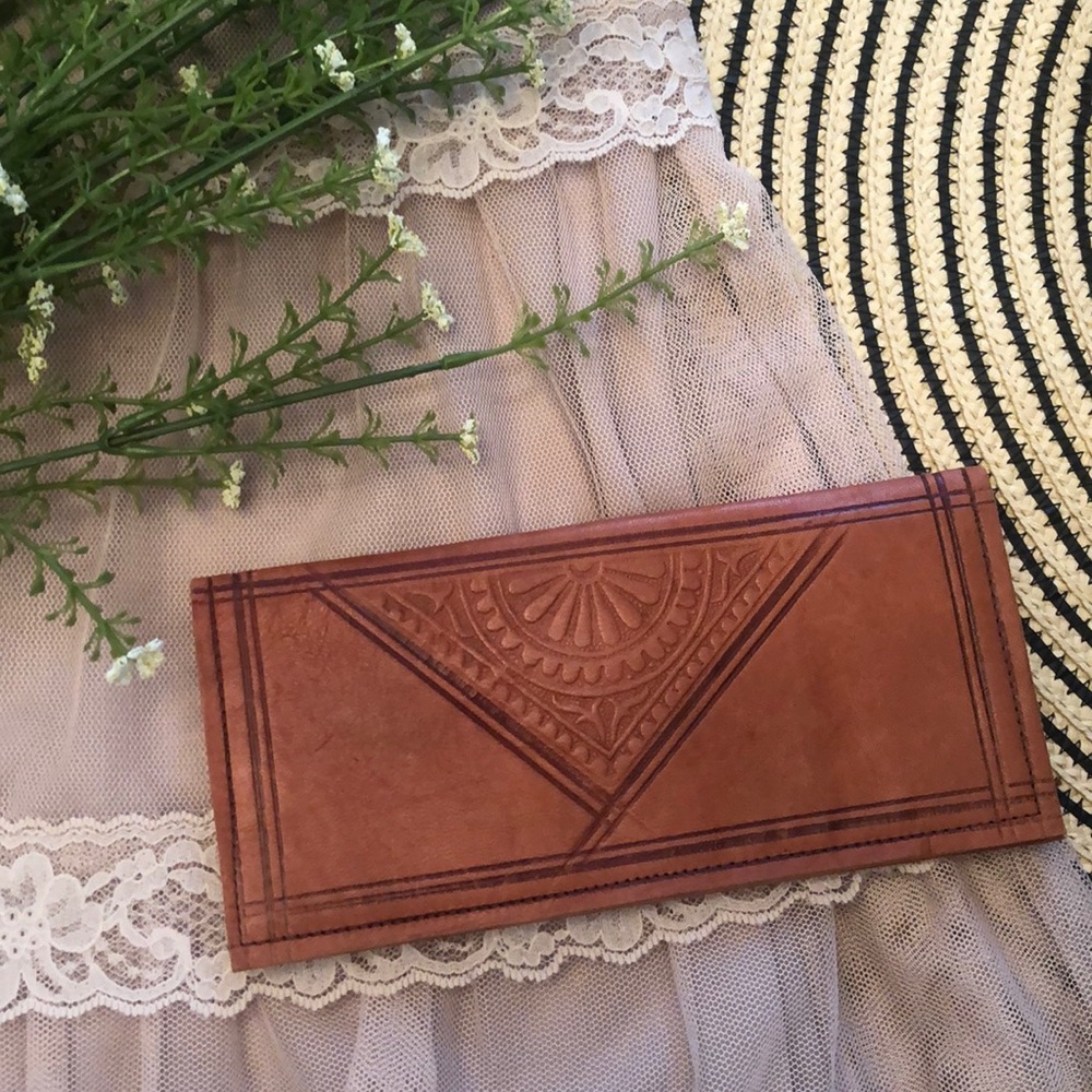 Beautiful Embossed Leather Slim Unique Wallet